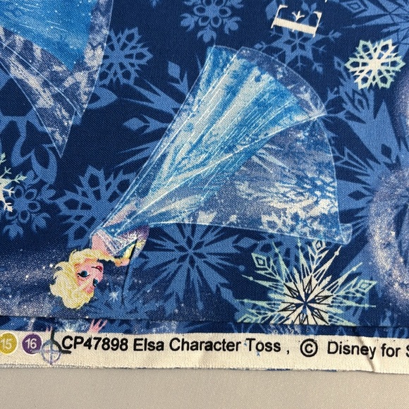 5 Yards Elsa Character Toss Cotton Fabric - Picture 4 of 5